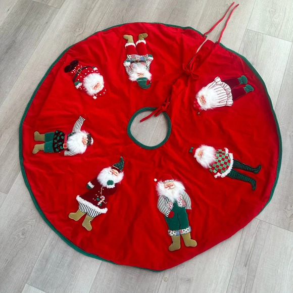 Vintage Potpourri Press Santa Tree Skirt - Picture 1 of 10